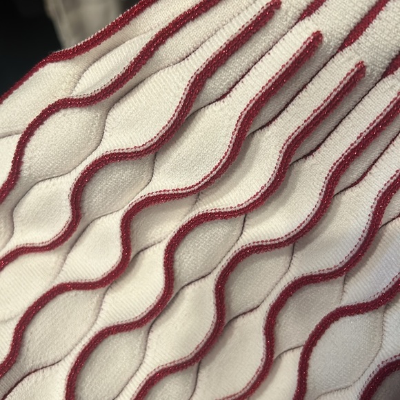 Herve Leger size M off white and shimmery red fit and flare dress knee length - Picture 9 of 15